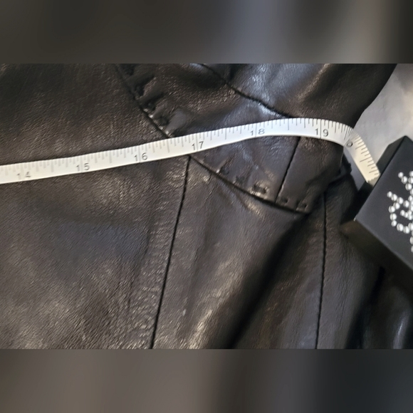 AUTHENTIC CHIC LUXURY LADIES MACKAGE LEATHER JACKET - Picture 7 of 13
